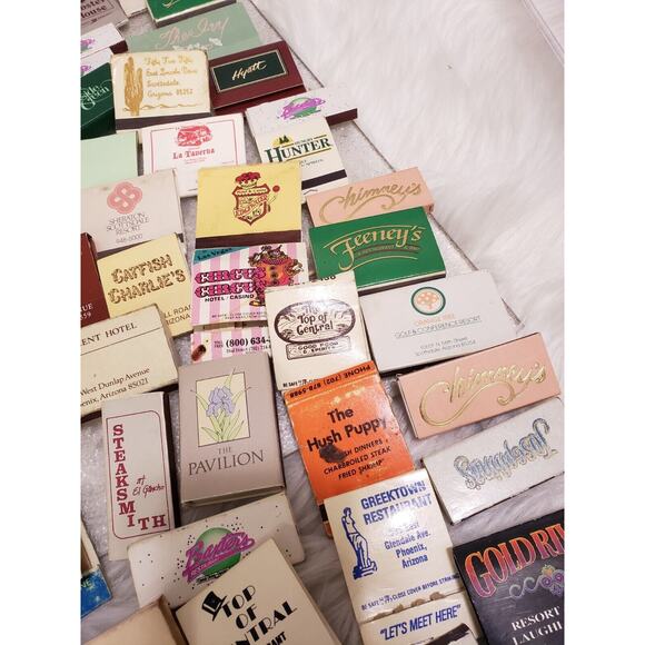 90 LOT Pin Up Art Vintage Cars Casino Matchbook Cover 1950s - 70s - Picture 8 of 11